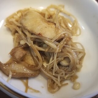 しいたけとえのきの炒め物